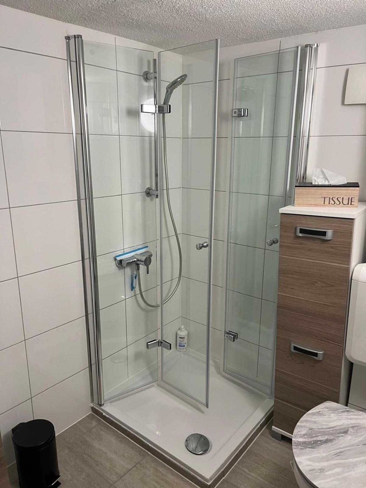 Waldstadt Homes, Изерлон Екстериор снимка