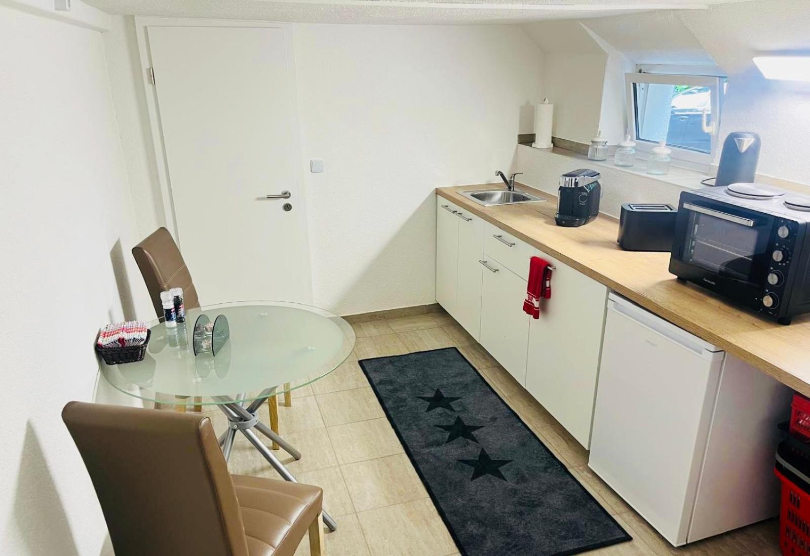 Waldstadt Homes, Изерлон Екстериор снимка