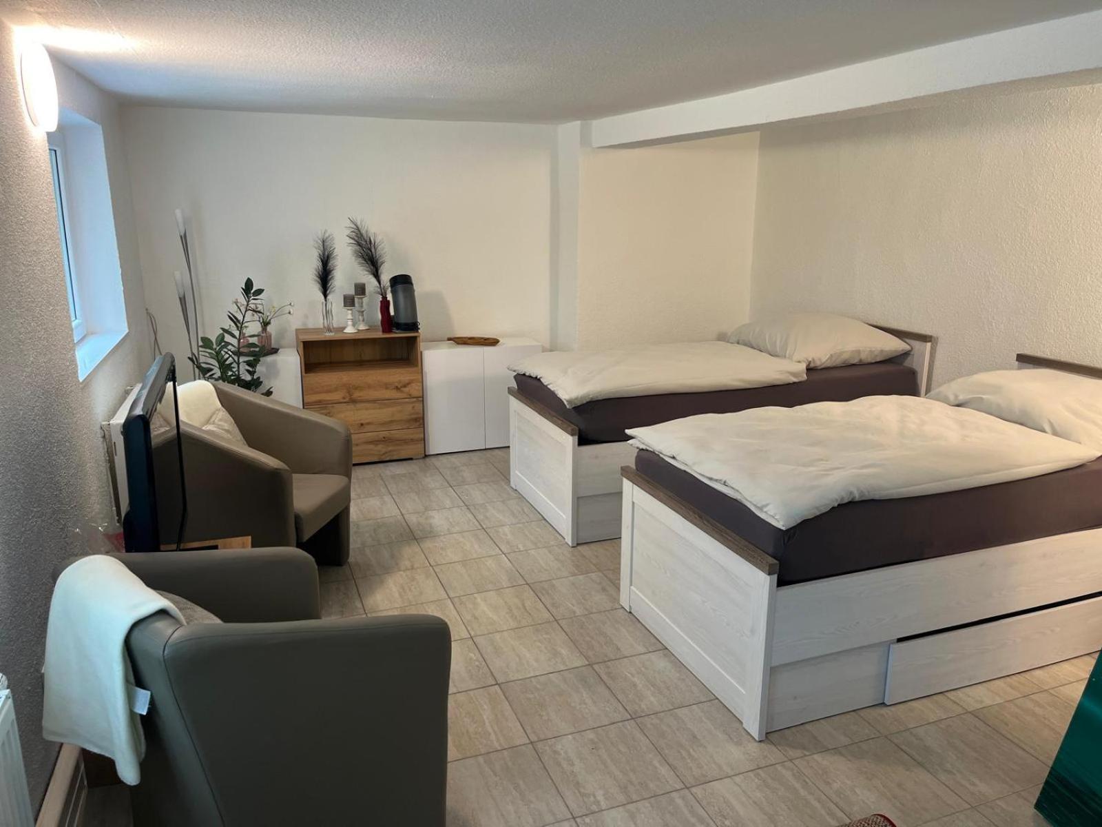 Waldstadt Homes, Изерлон Екстериор снимка